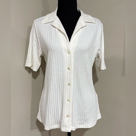 NWT Banana Republic Cream Ribbed Button-Down Shirt - Picture 2 of 7